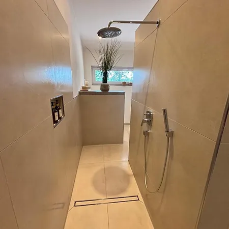 B&s-apartment 100 Qm Neu Appartamento Schlangen