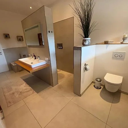 B&s-apartment 83 Qm Neu *
