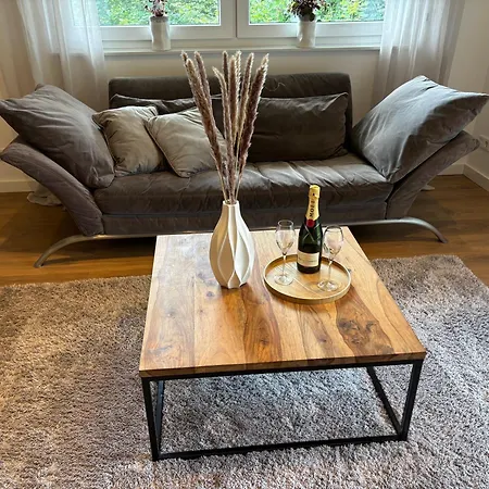 B&s-apartment 83 Qm Neu *